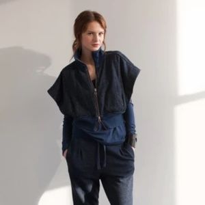 Indigo Sleeveless Zip Up Jacket Size Small